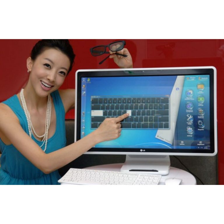 LG presenta su V300, una PC con 3D y pantalla multitctil