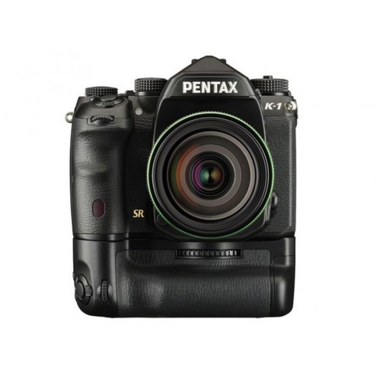 Pentax presentó su primer cámara réflex digital full-frame