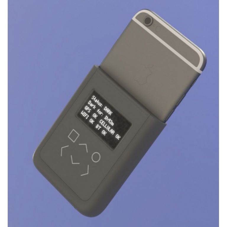Edward Snowden disea un accesorio para evitar que espen tu iPhone